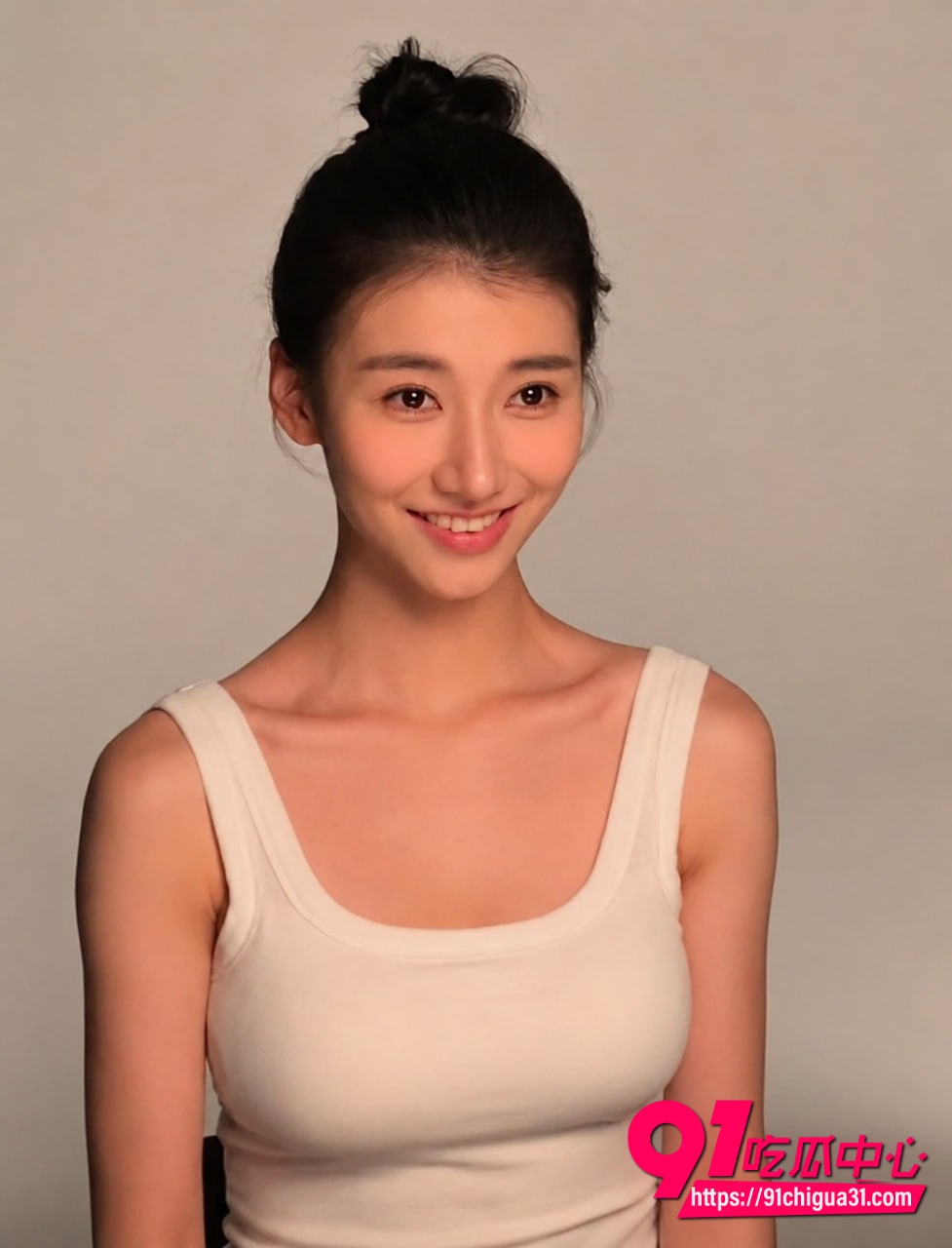 北电表演系女生张宜佳知三当三11