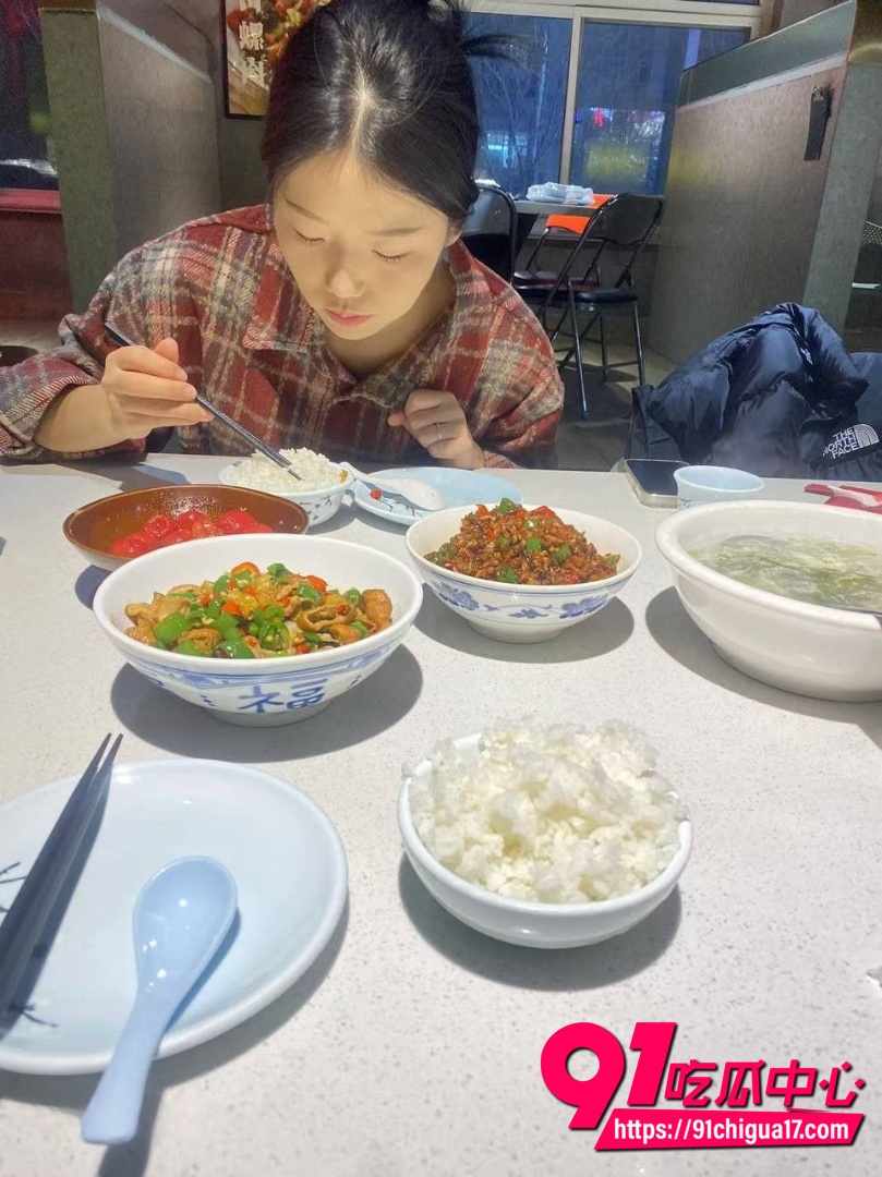 邪恶小酥肉曝光男友性爱视频14