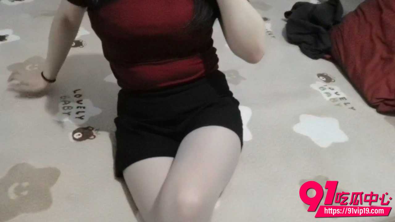 性感妈妈和儿子做爱的一天4 性感妈妈和儿子做爱的一天4