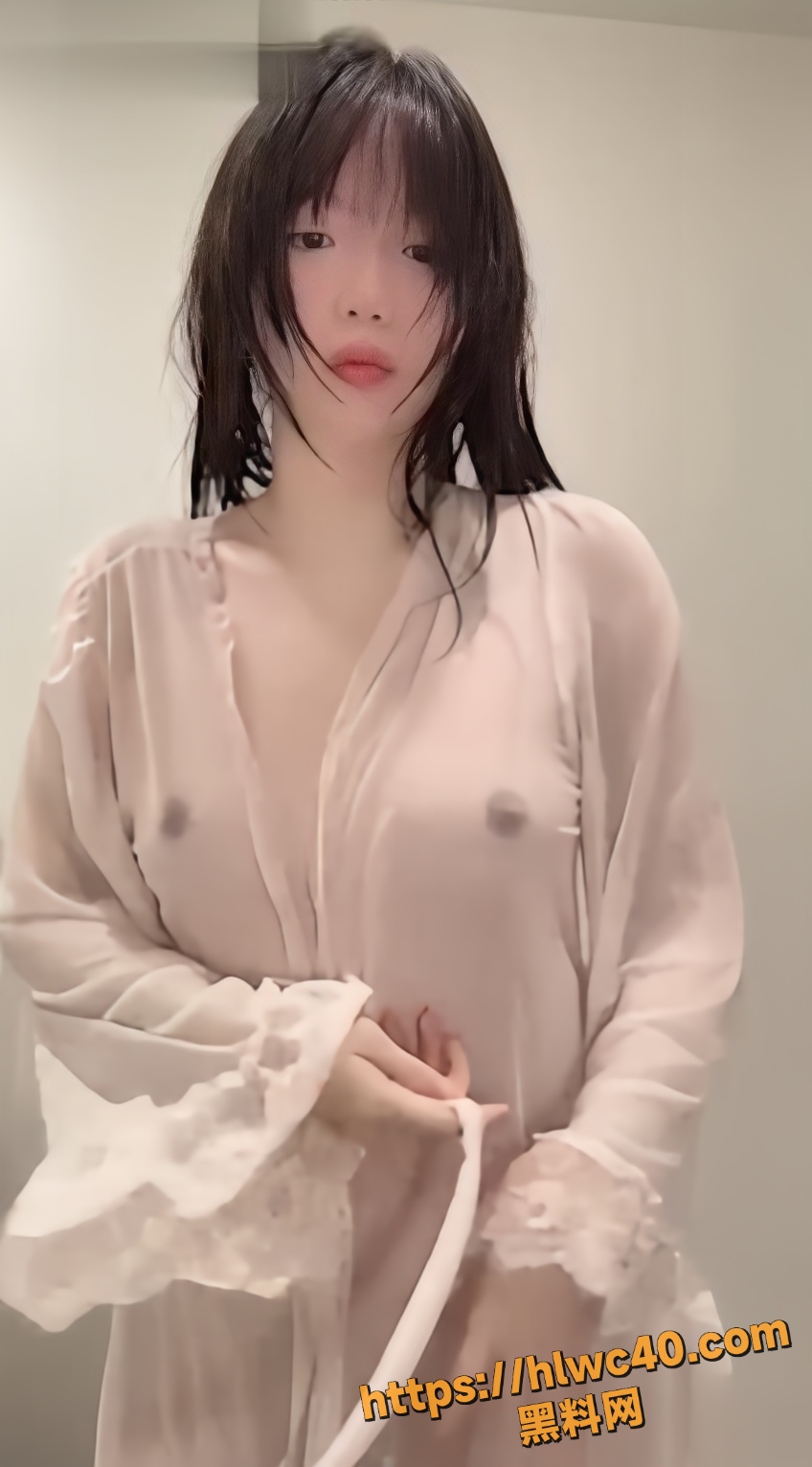 OnlyFans混血女神 Aryminh 最新福利流出 浴室全裸湿身超诱惑