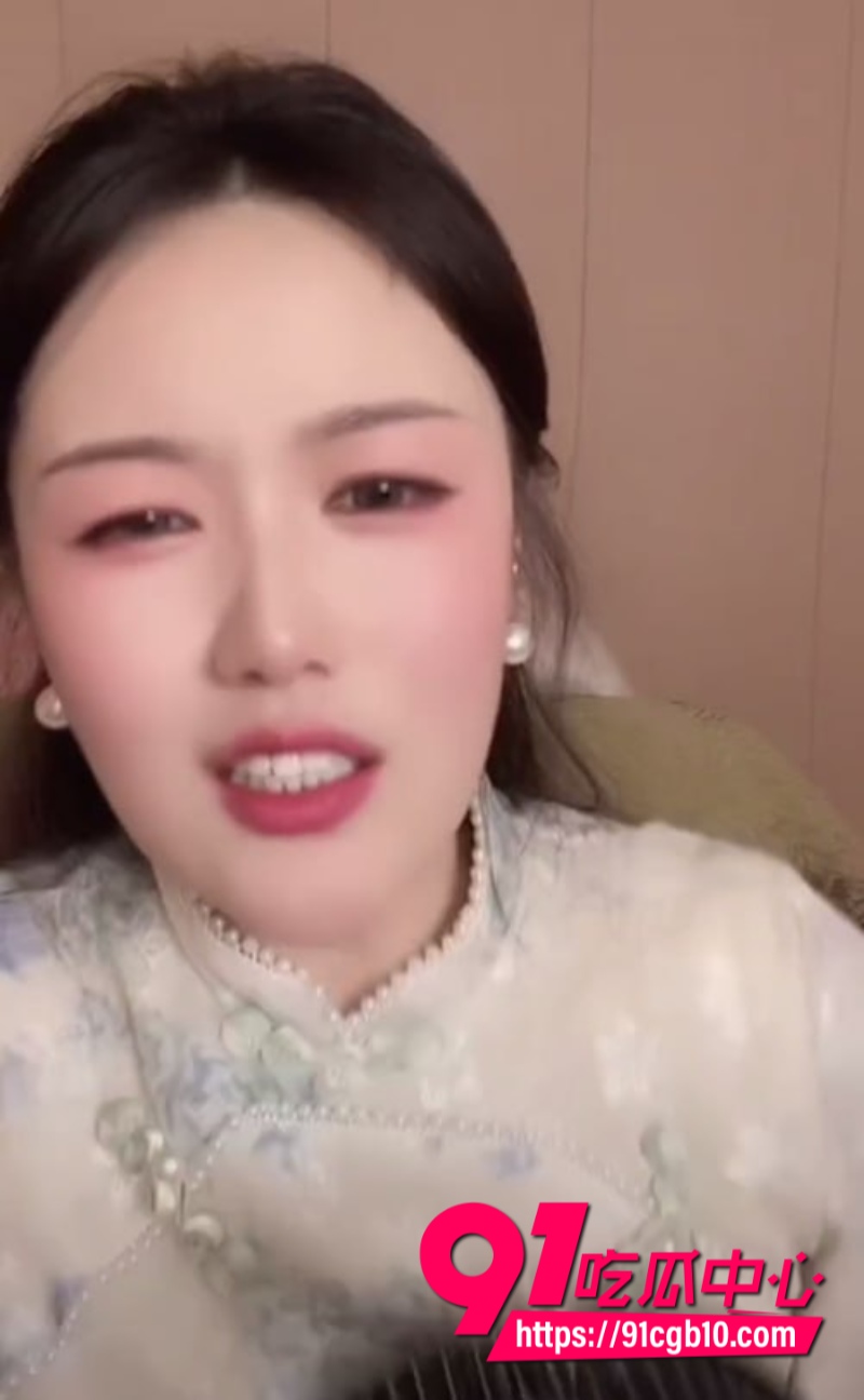抖音直播擦边新赛道？？娇喘做福利4
