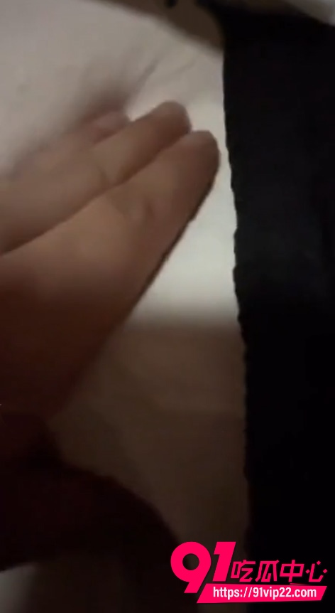 海角乱伦 2 1 海角乱伦 2 1