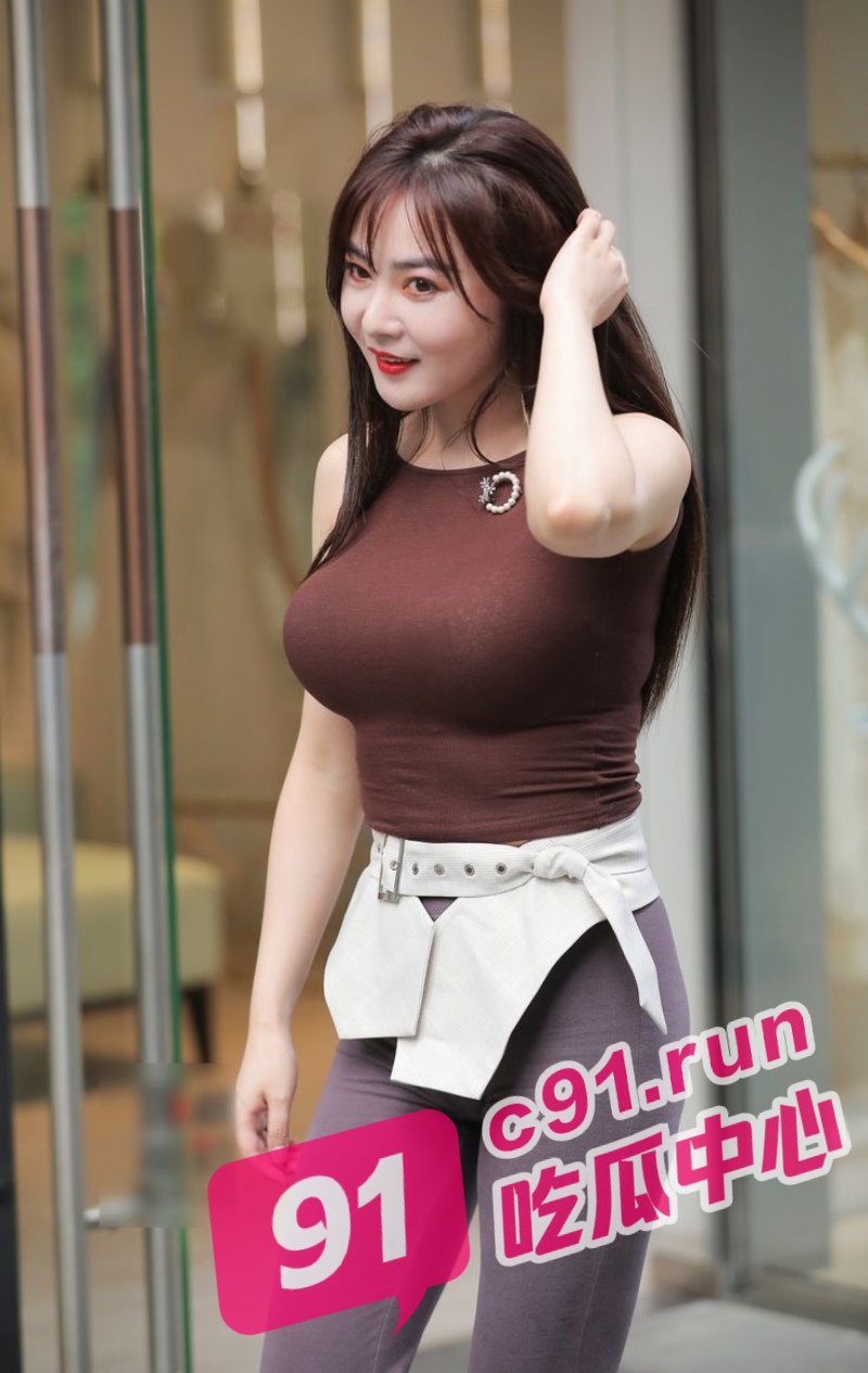 公公儿媳乱伦视频流出 丈夫怀疑妻子在家偷人 于是在家里安装针孔摄像头抓奸