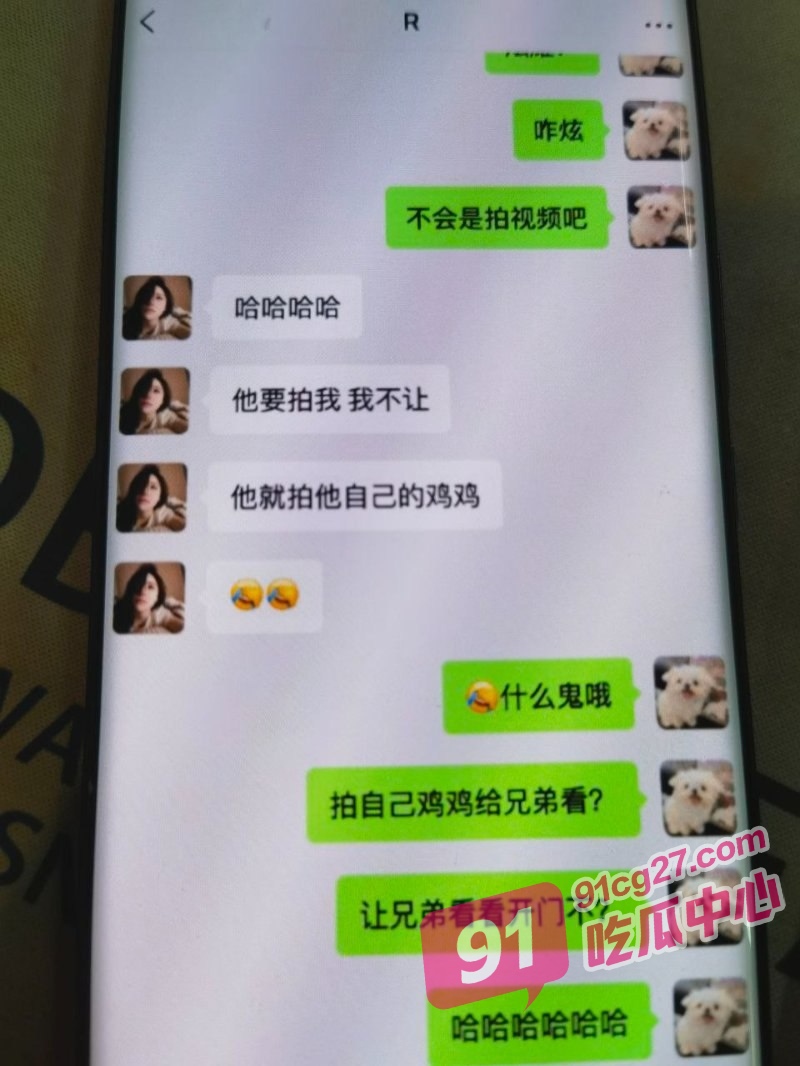 8_W_800px.jpg