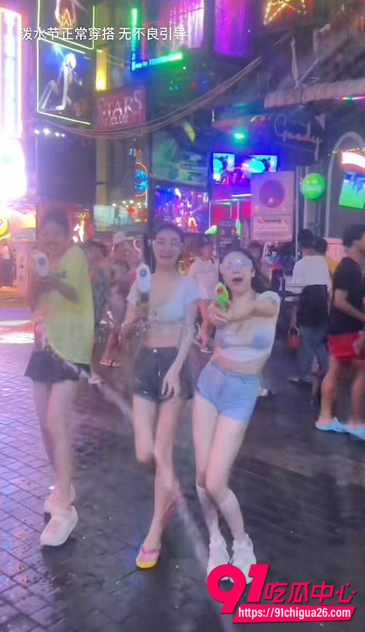 云南西双版纳泼水节7 云南西双版纳泼水节7