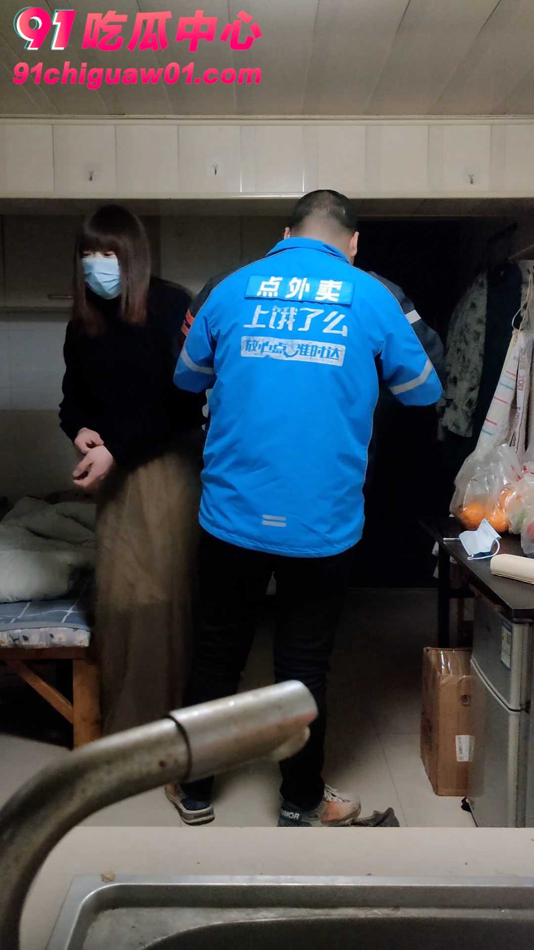 想玩红姐？上饿了么！ 独家欣赏南京红姐与饿了么外卖小哥的幽会夜