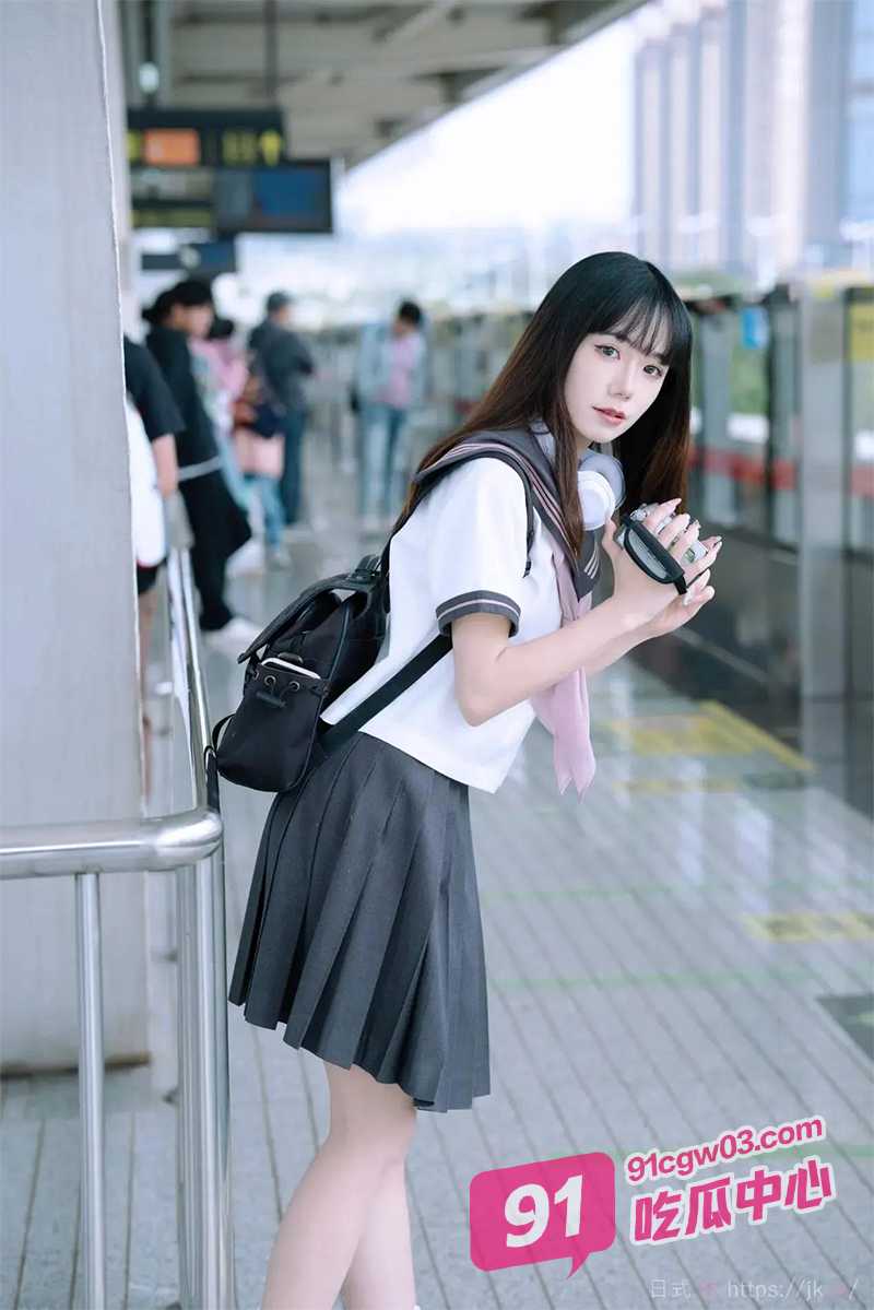 双马尾JK萝莉天花板 一个小熊背包就被金主到带回家 粉嫩JK我都舍不得操!