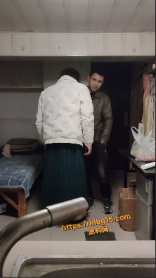 南京阿红事件火爆全网！伪娘六旬大爷口技高超 偷拍千部不雅视频引发网友热议！