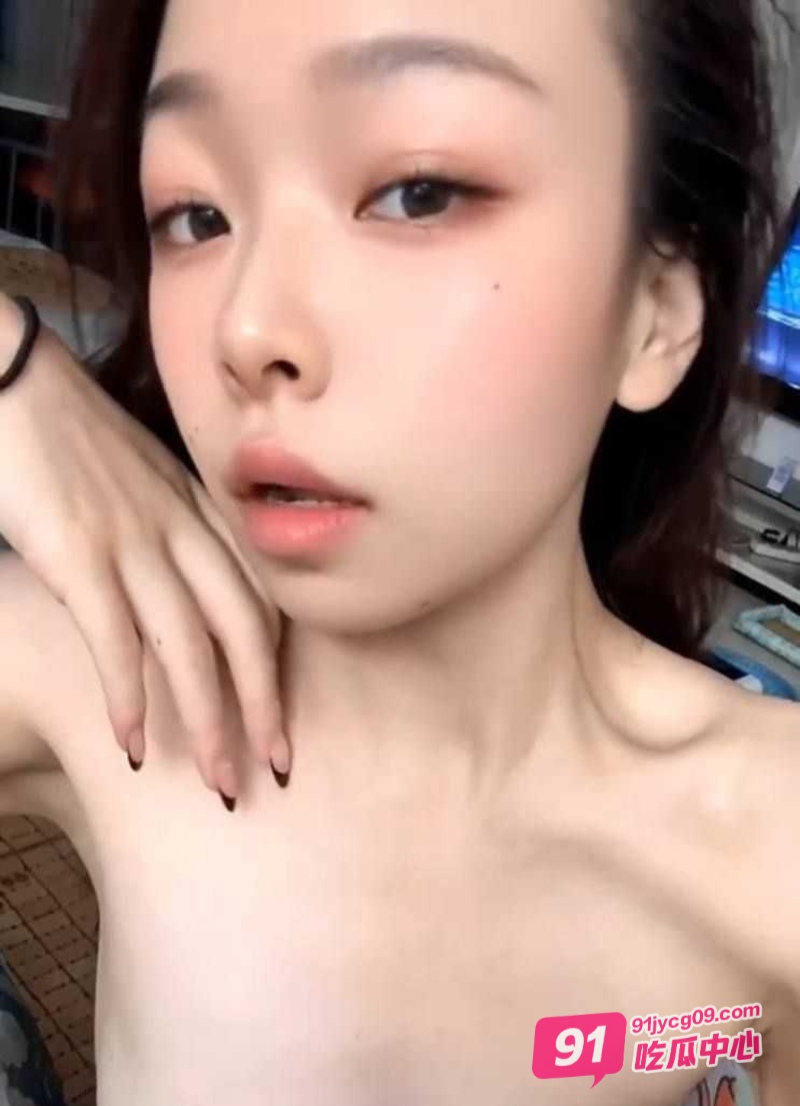 贵州师范大学杨怡真 录情趣视频魅惑学长～