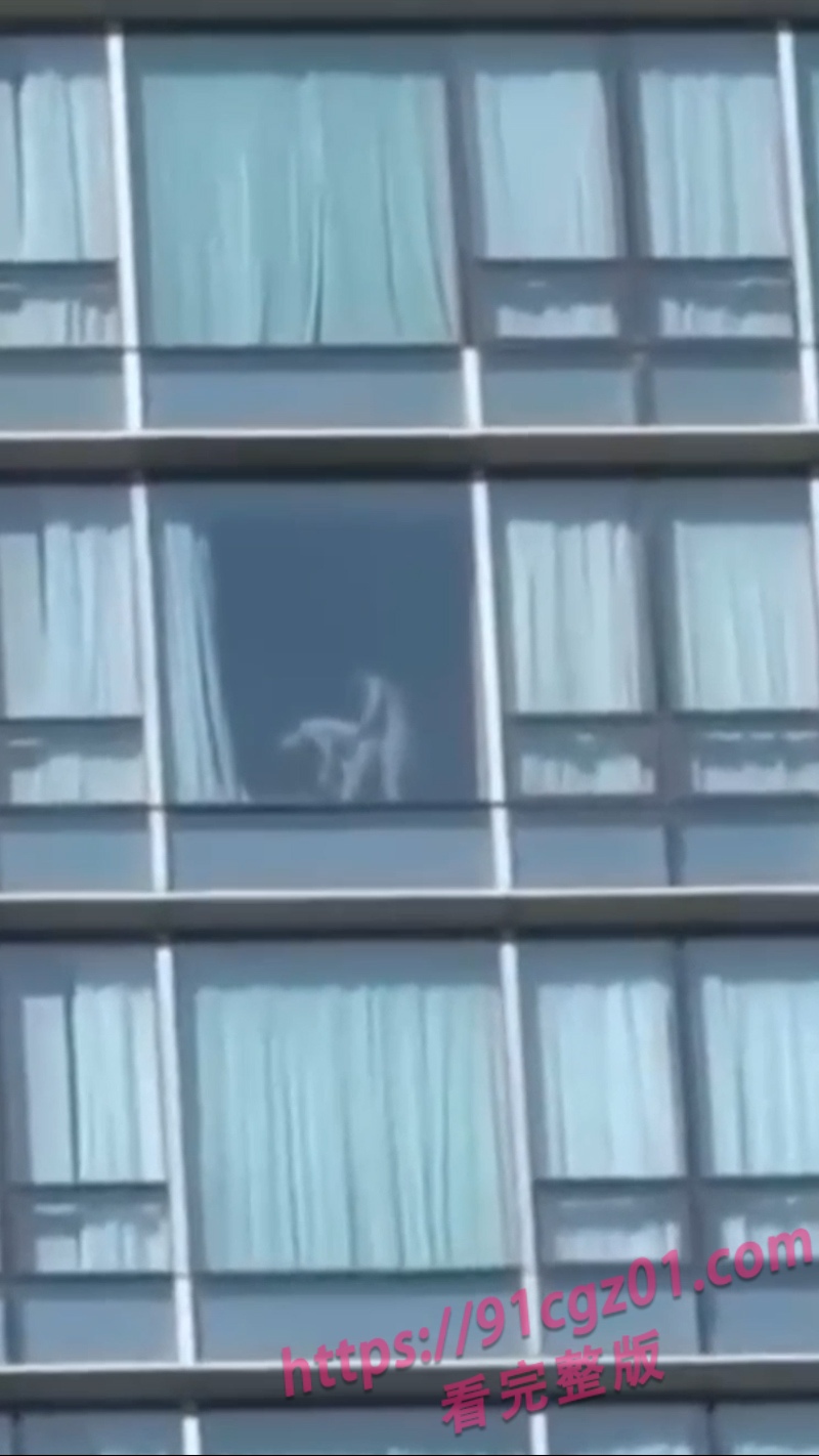 情侣窗边 4