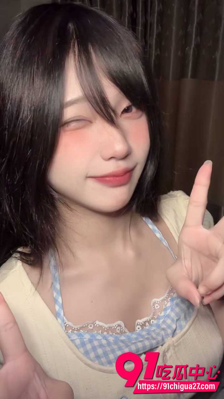 抖音江西荨荨子裸聊自慰视频流出3