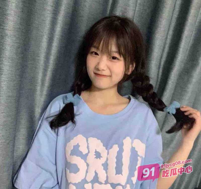 湖南株洲学生妹张双艺 可爱少女公交车口交事件完整版视频泄密！ 配图3