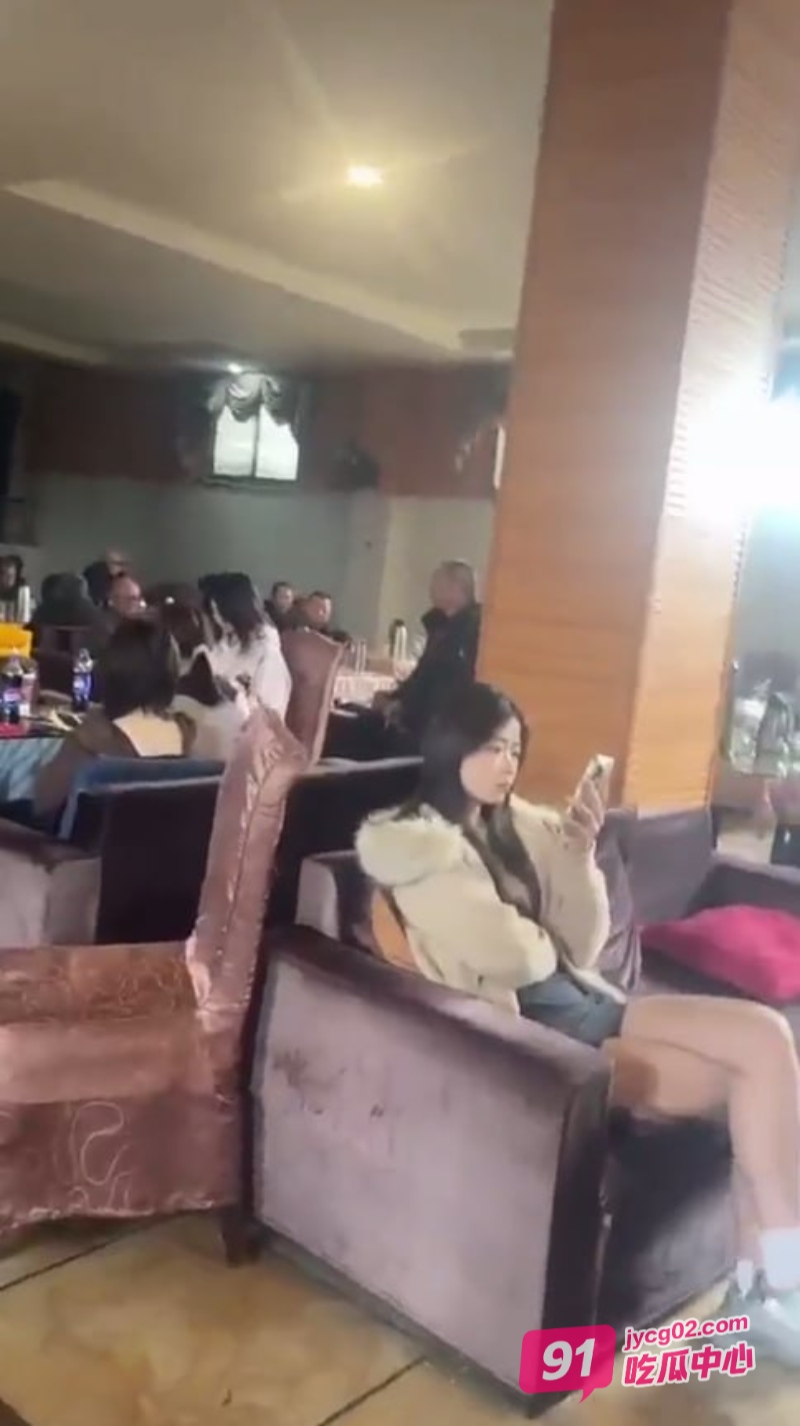 成都绵阳舞厅新型炮场 妹子们打扮的风骚光明正大营业！ 配图4