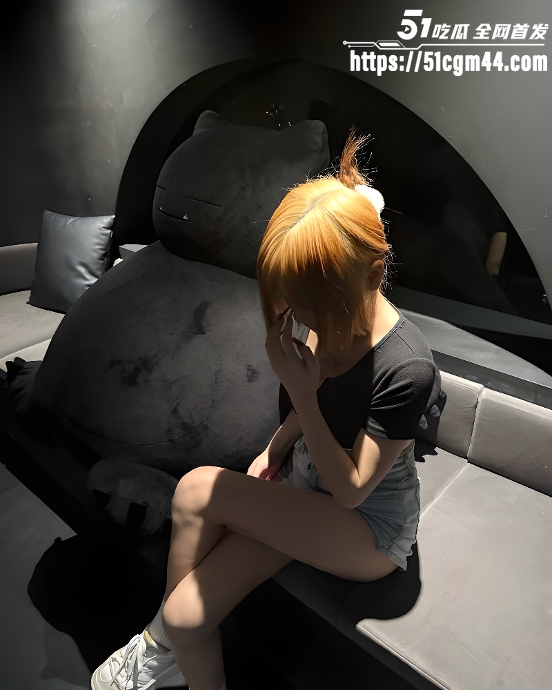 巨乳精神小妹3