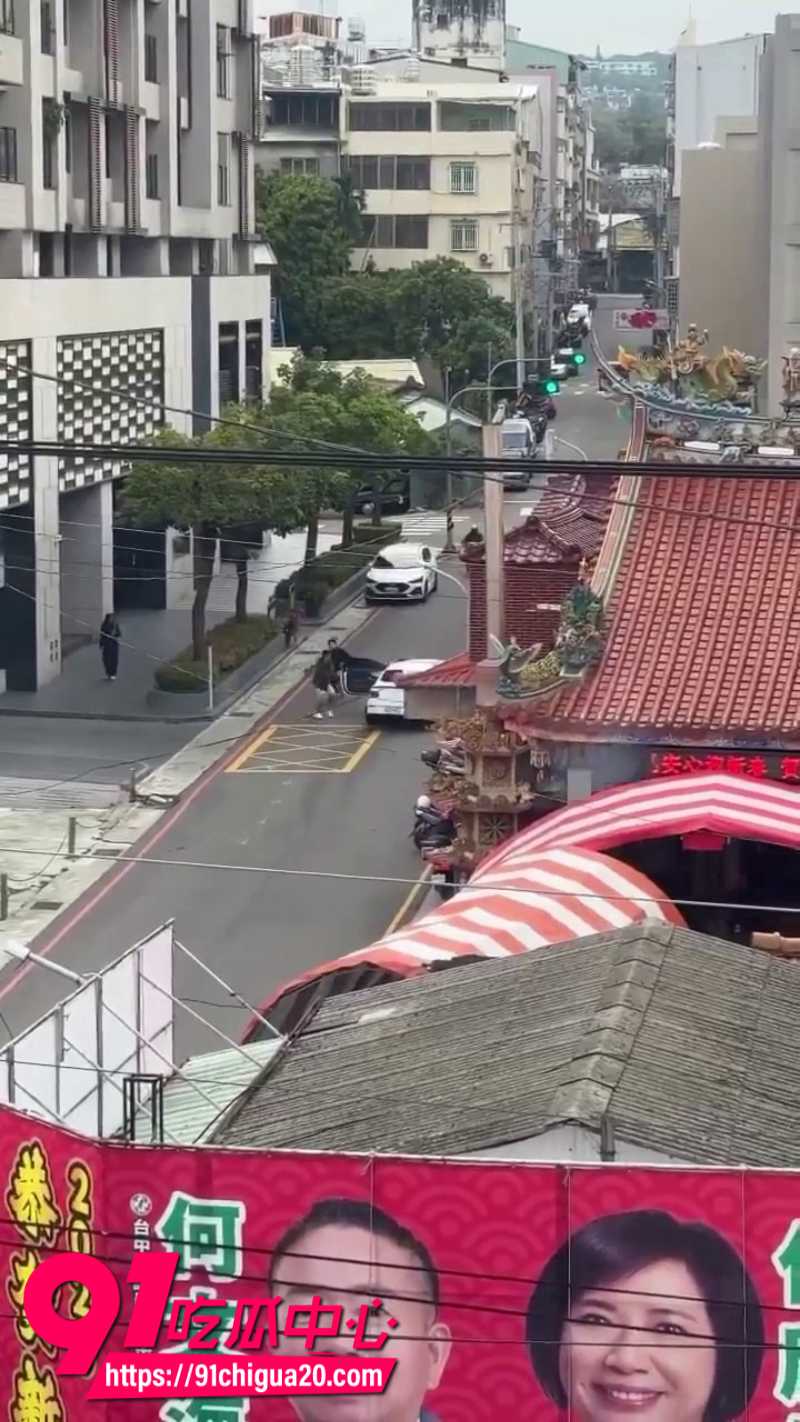 台湾司机路怒症马路上当场互殴7