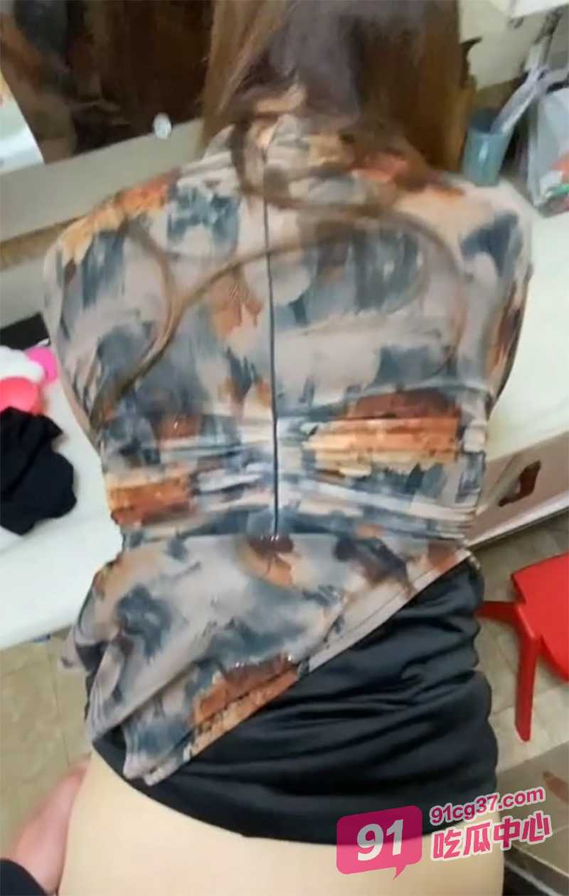 乱伦老婆的姐姐！受不住大姨子的诱惑 没生孩子玩着就是爽！ 配图3