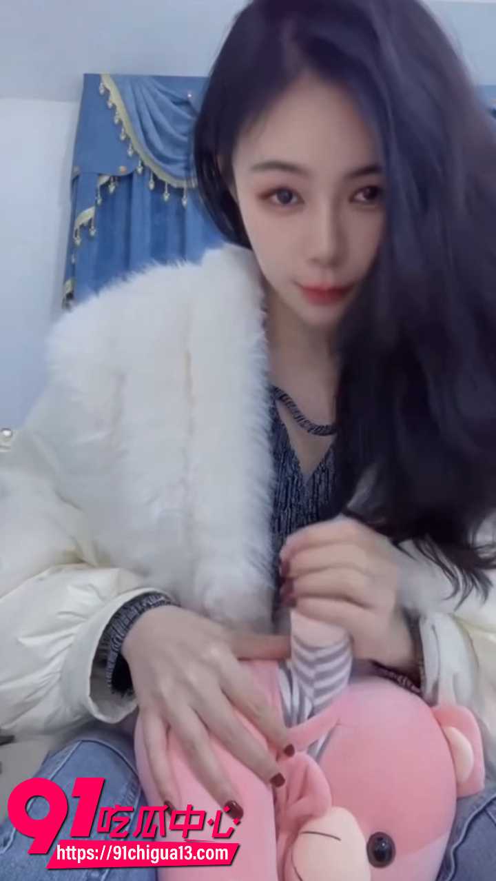 擦边女主播直接开黄演示性爱姿势6