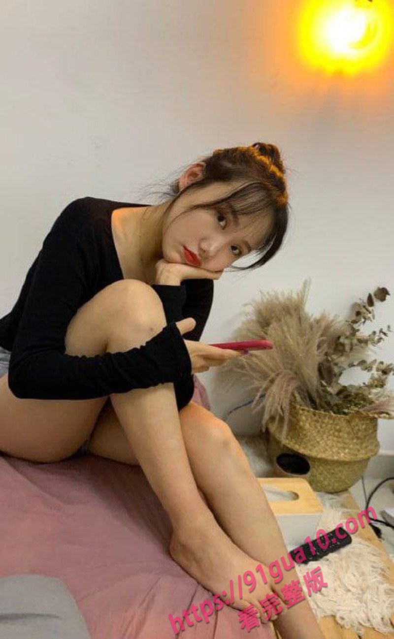 西藏网警辛修志被曝 恋爱期间和女友闺蜜性爱视频火爆网络