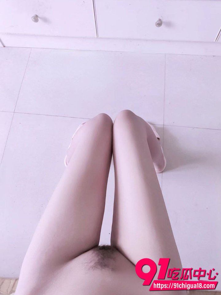 四川03年小母狗胡洁喜欢自慰揉胸13