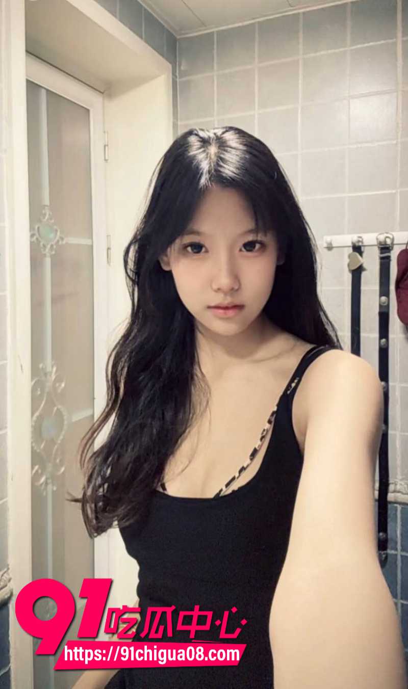 最美消防员 李舒瑶 被男友背刺 两人自拍的大尺度性爱视频全网曝光