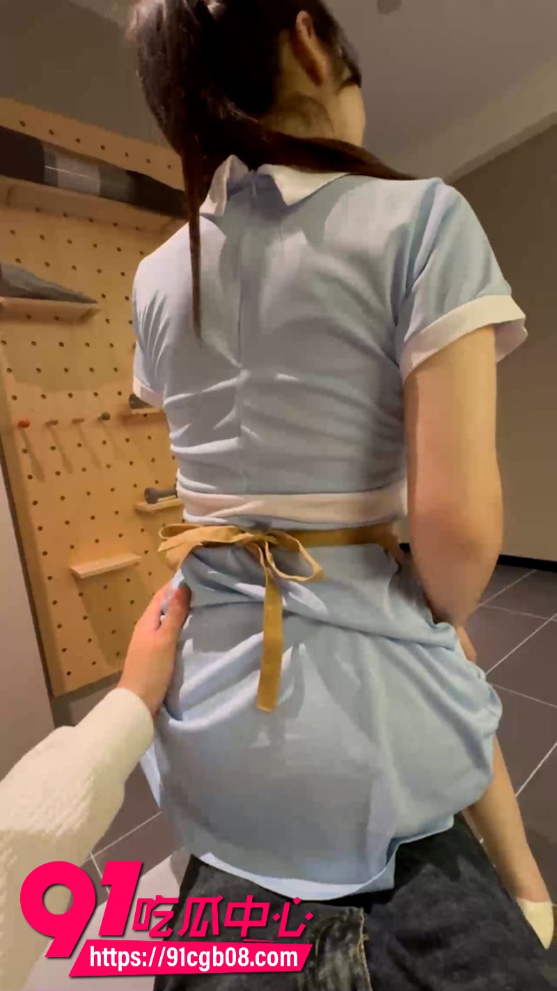 好利来极品女店员被亲弟弟SM调教网页素材2 好利来极品女店员被亲弟弟SM调教网页素材2