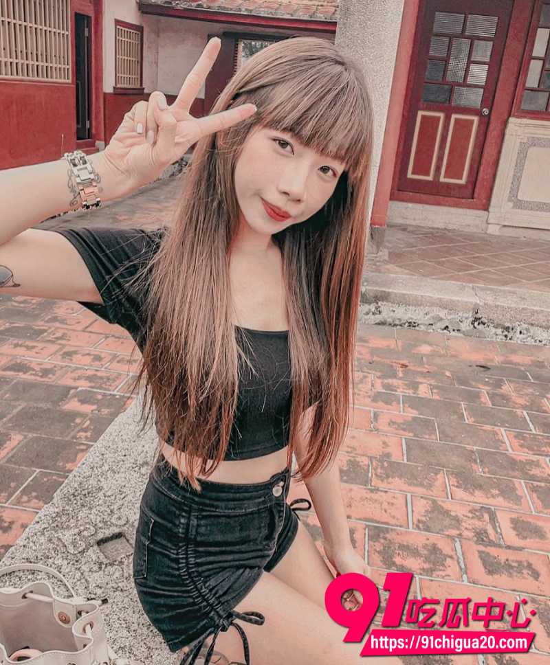 高颜值小网美黄羽境4
