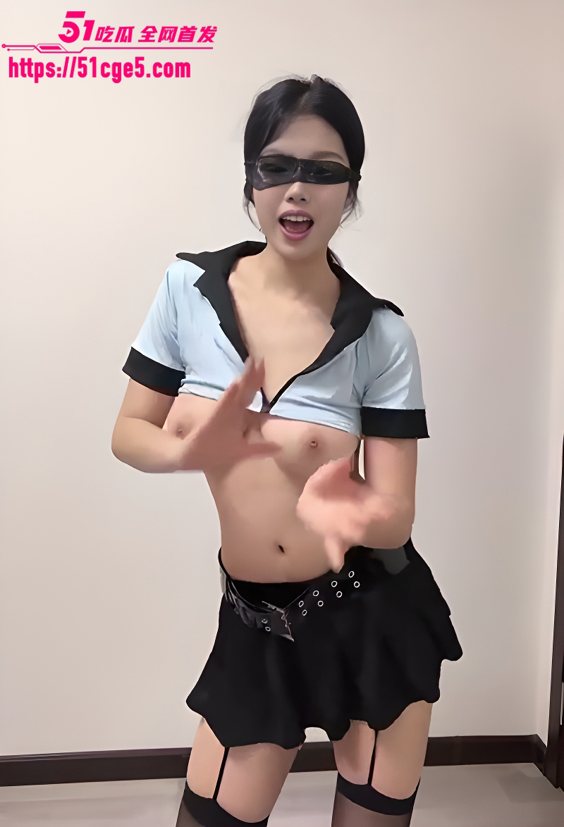 新抖音泄密天然木瓜巨乳美眉鱼总裸舞脱衣舞2 新抖音泄密天然木瓜巨乳美眉鱼总裸舞脱衣舞2
