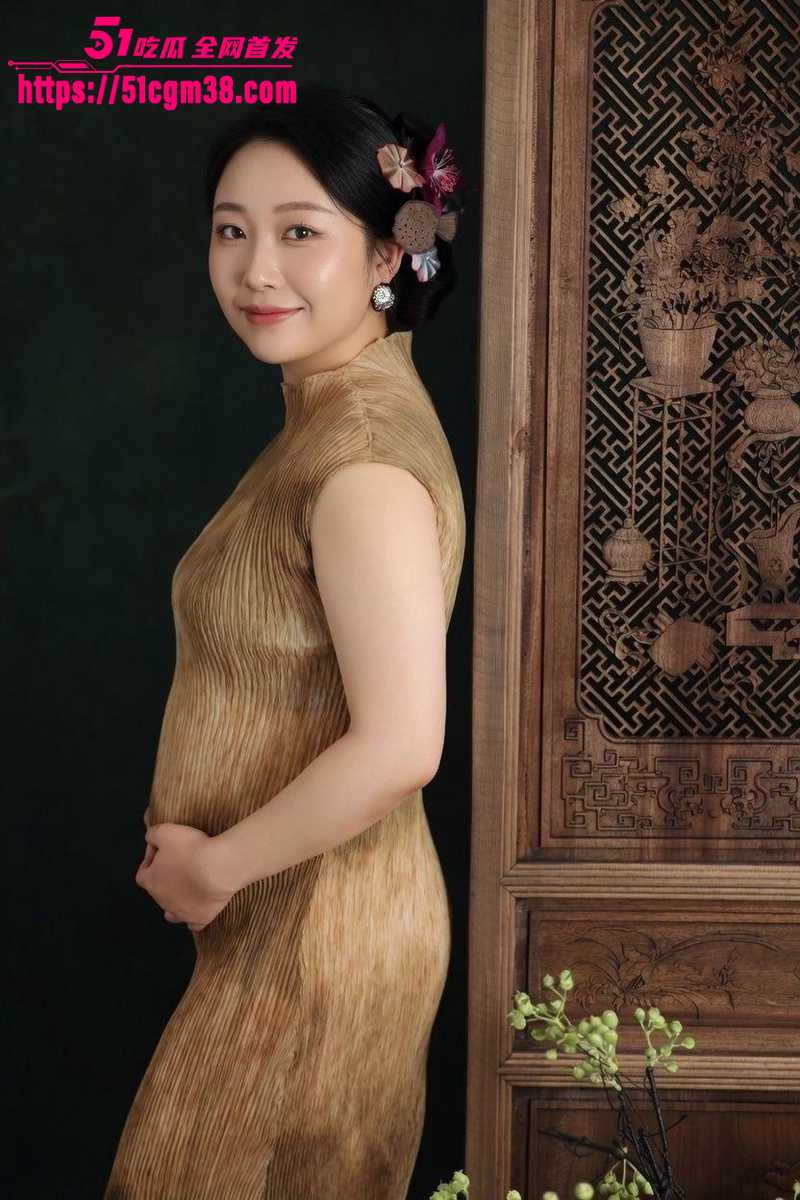 南京美少妇 不雅视频 孕期拍写真时与摄影师偷情 4 南京美少妇 不雅视频 孕期拍写真时与摄影师偷情 4