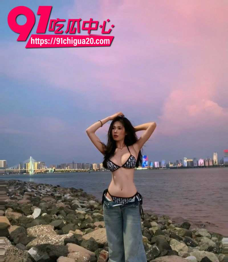 广西白嫩女网红橘洛 原名廖勤艳 下海卖淫给土豪定制自慰福利