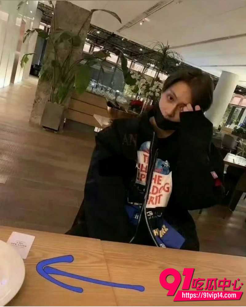 SEVENTEEN成员文俊辉 32