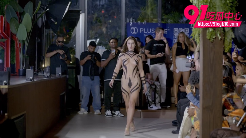 2025年迈阿密泳装时尚秀2 2025年迈阿密泳装时尚秀2