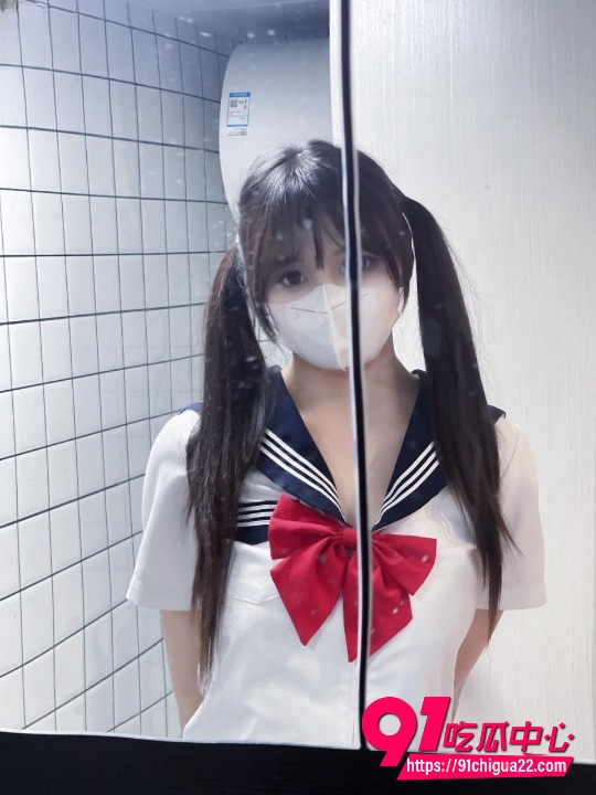 D罩杯的一线天女儿2 D罩杯的一线天女儿2