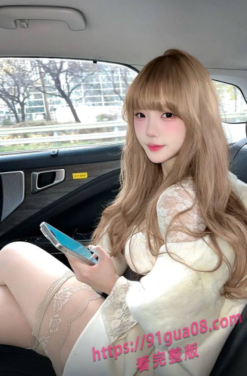 抖音300w粉丝的网红ciu75.jpg