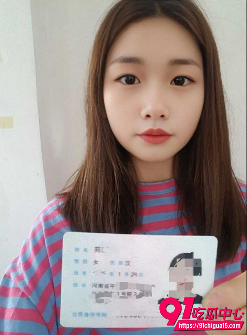 河南学妹范霄为钱屈辱出卖身体 全裸洗澡自慰全过程曝光!