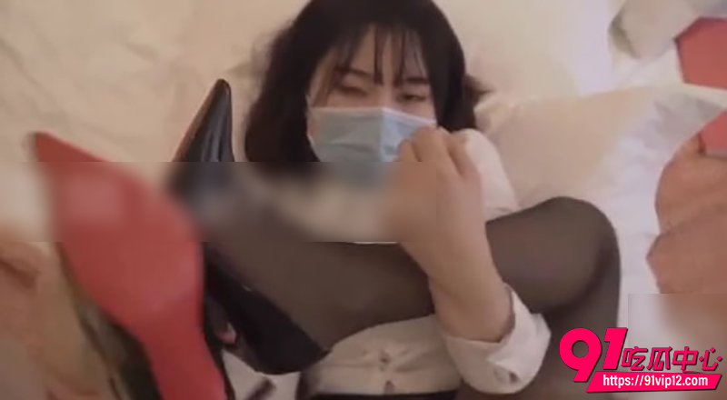 风骚女老师诱惑男学生  5
