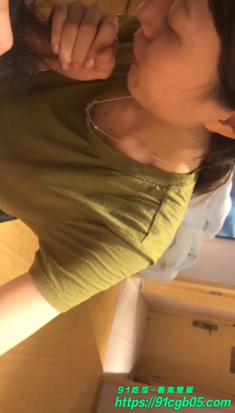河南南阳眼镜妹张小萌约炮7水印版