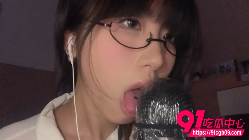 超反差眼镜少女 小0觉觉猪3 超反差眼镜少女 小0觉觉猪3