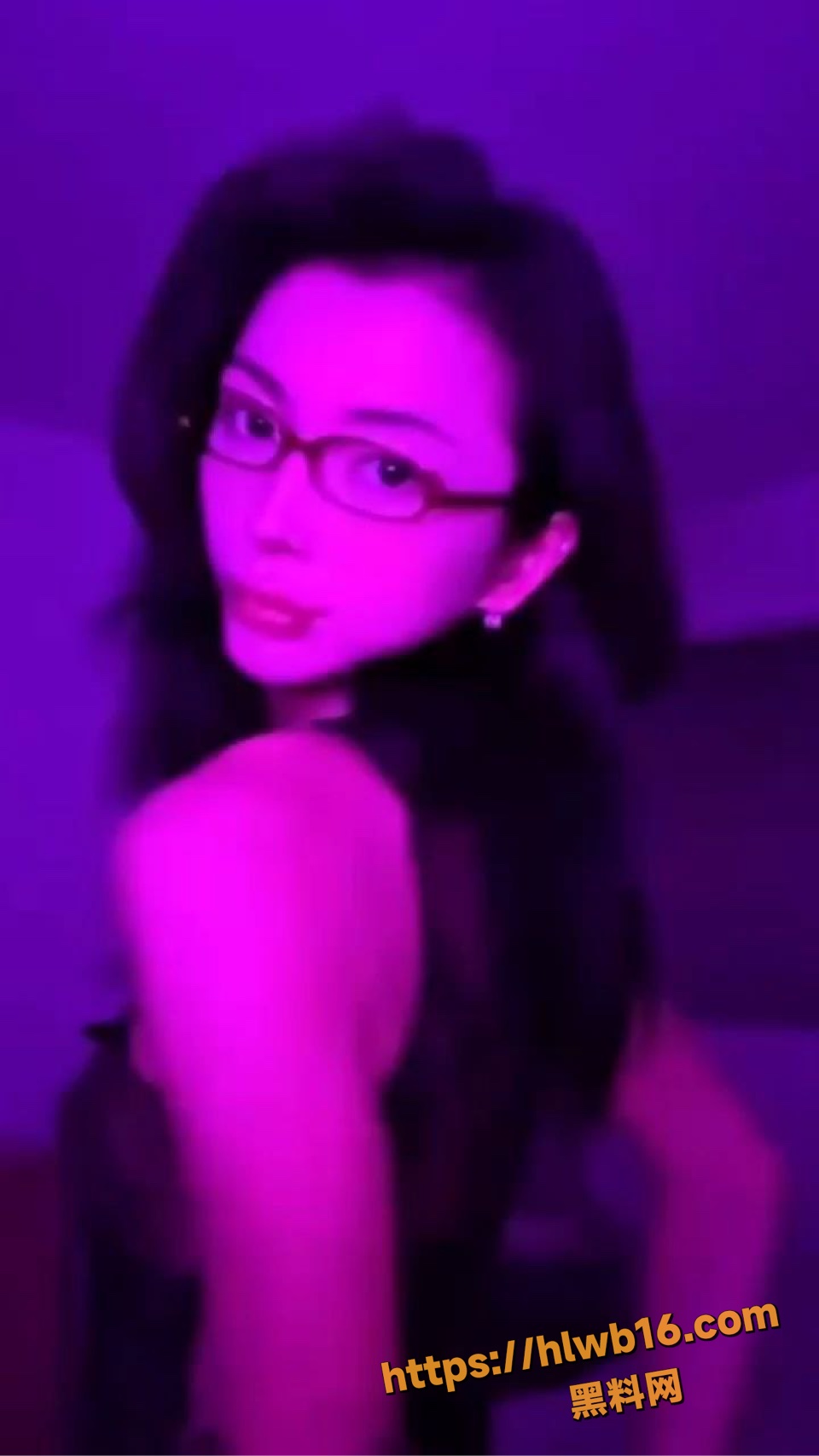 越南极品TS伪娘 Shemale 福利合集 口舔洋屌深喉拉丝 骑乘后入爆操屁眼榨精！
