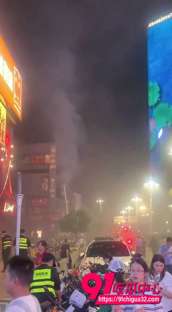 长沙黄兴广场人民西路6