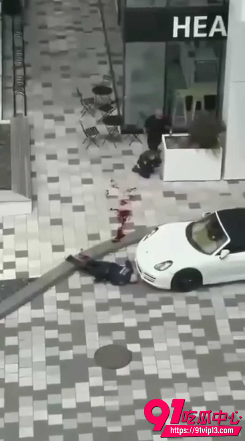 蒙特利尔年轻人持枪袭击Pornhub总部事件 4