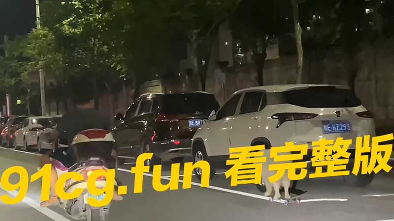 滑板.jpg 滑板.jpg