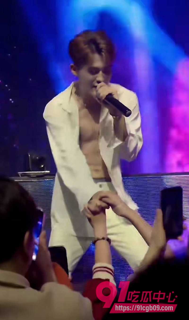 dy220w粉丝男网红李善宇16 dy220w粉丝男网红李善宇16