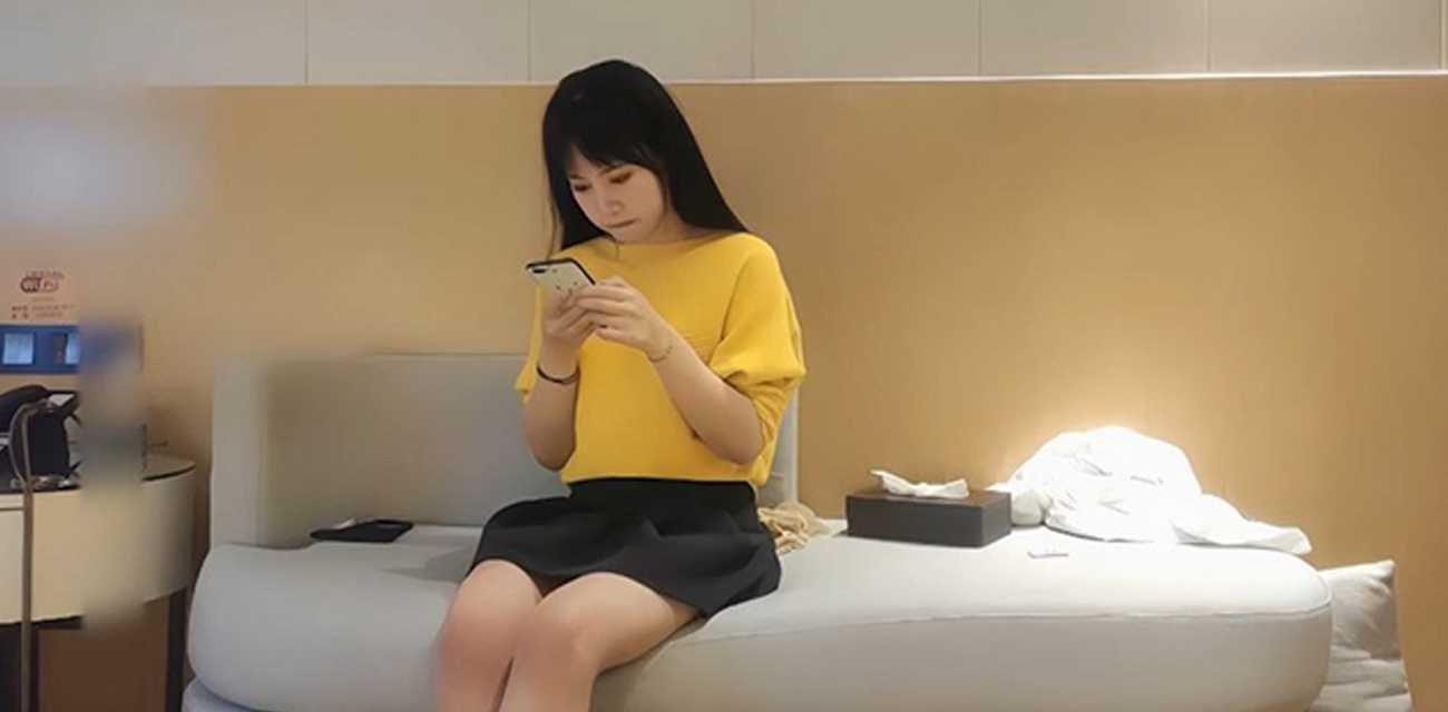 壹屌探花清纯学妹 洗白白穿衣挑逗 忍不住又脱光激战高潮！