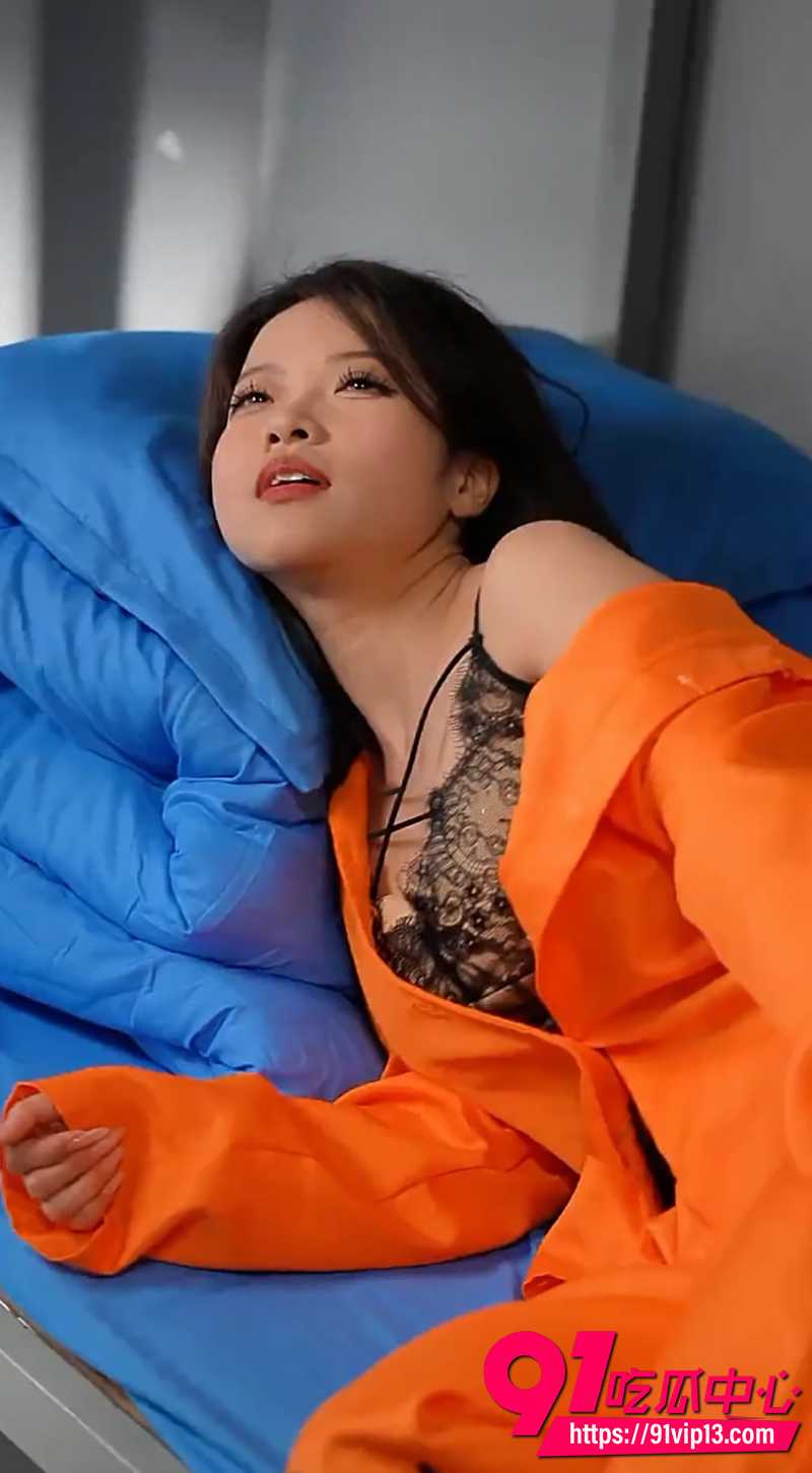 每日擦边短剧 女囚夜全集完整版 女囚制服诱惑 多人群P激情戏火爆全网!