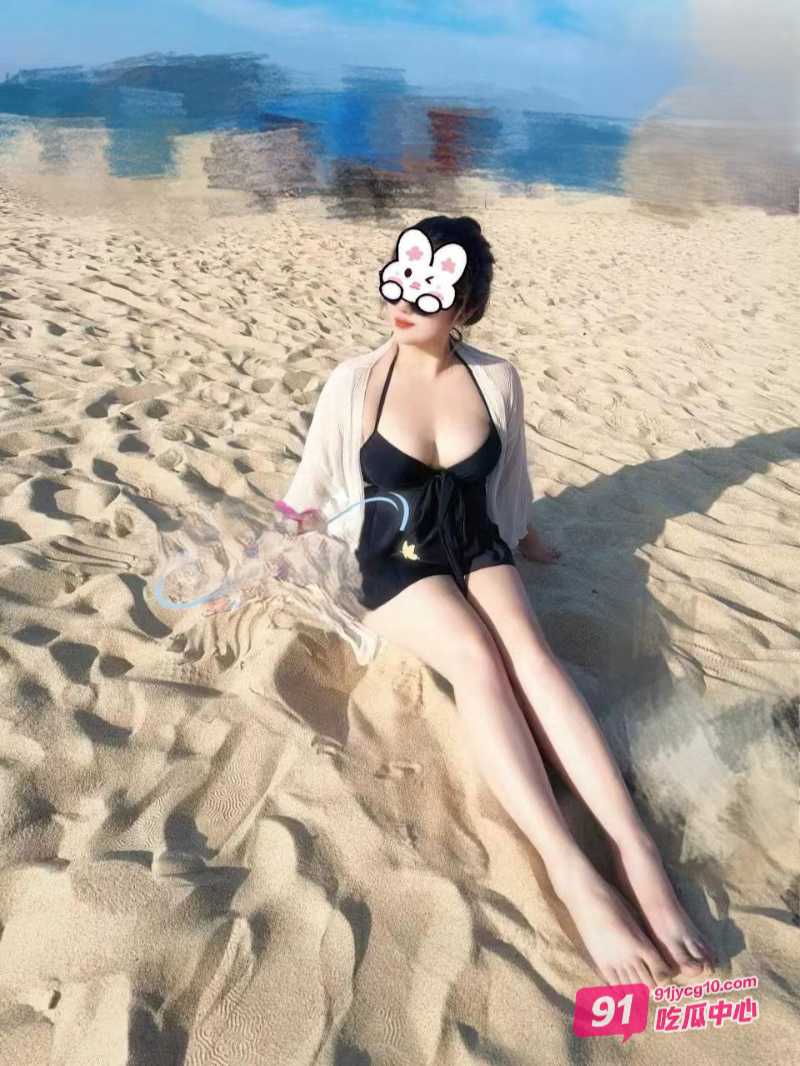「兄妹乱伦」表妹⽋债让我替还 表妹居然提出这样的要求！
