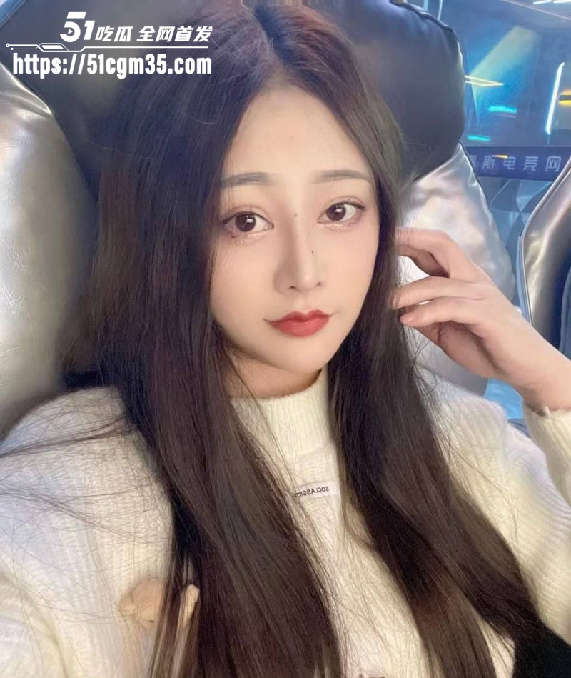 约炮大神 looks 酒店多体位爆操纹身少妇 1
