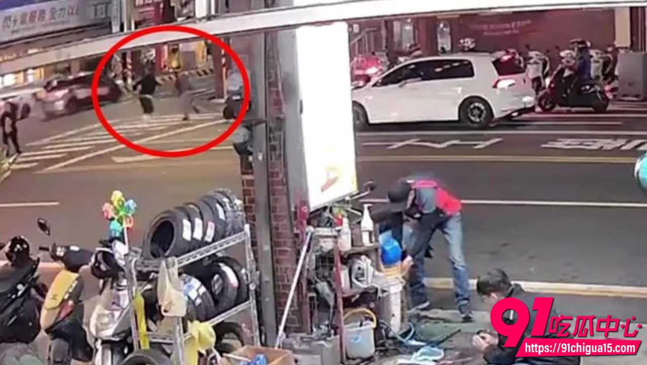 台南街头惊现随机砍人魔14