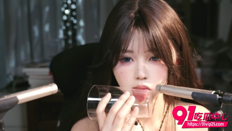 ASMR高颜值甜妹 啵啵眠眠4 ASMR高颜值甜妹 啵啵眠眠4