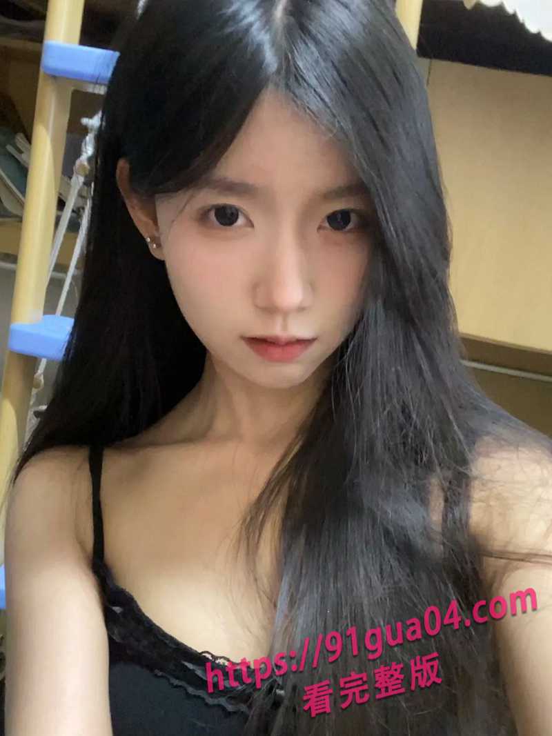 父亲强上在玩游戏的女儿05
