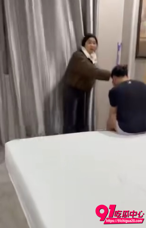 潮汕全家上酒店抓奸视频6